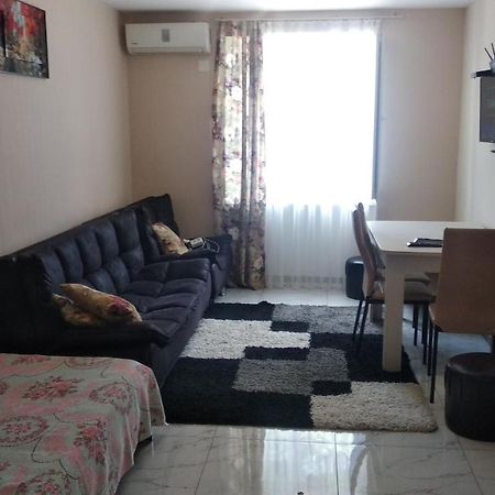 Cosy Flat Near 6 May Park Apartment Batumi Luaran gambar