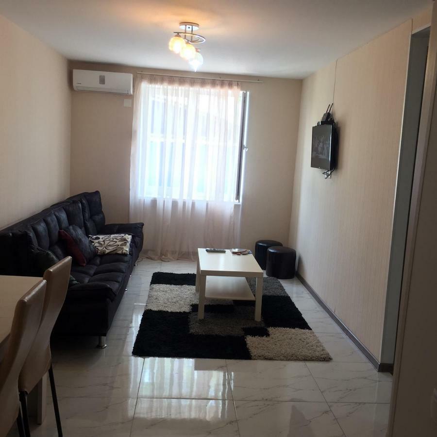 Cosy Flat Near 6 May Park Apartment Batumi Luaran gambar